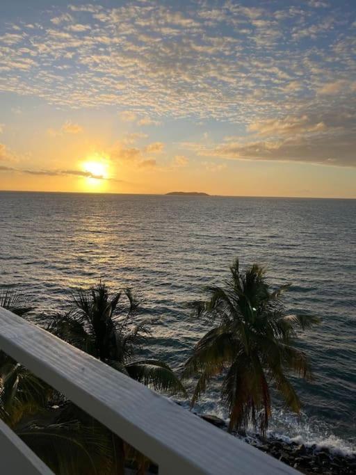 Beautiful Ocean Blue Love Oceanfront Apartment Fajardo Esterno foto