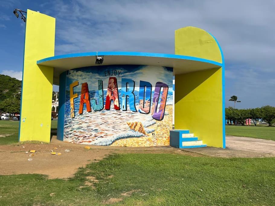 Beautiful Ocean Blue Love Oceanfront Apartment Fajardo Esterno foto