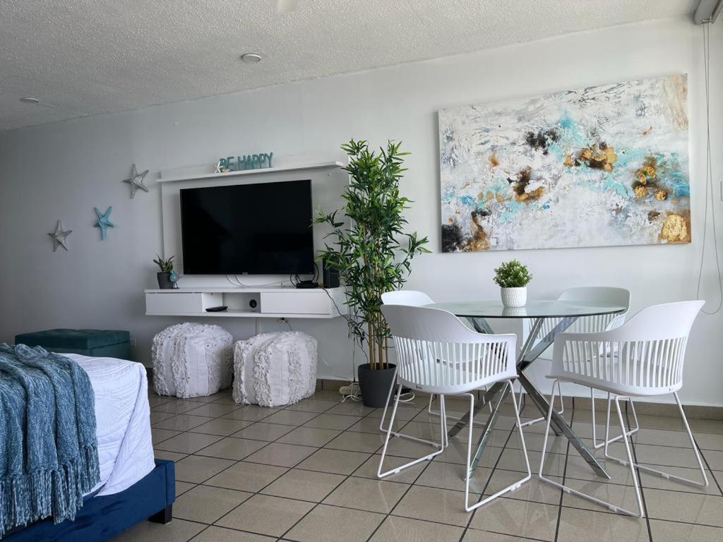 Beautiful Ocean Blue Love Oceanfront Apartment Fajardo Esterno foto
