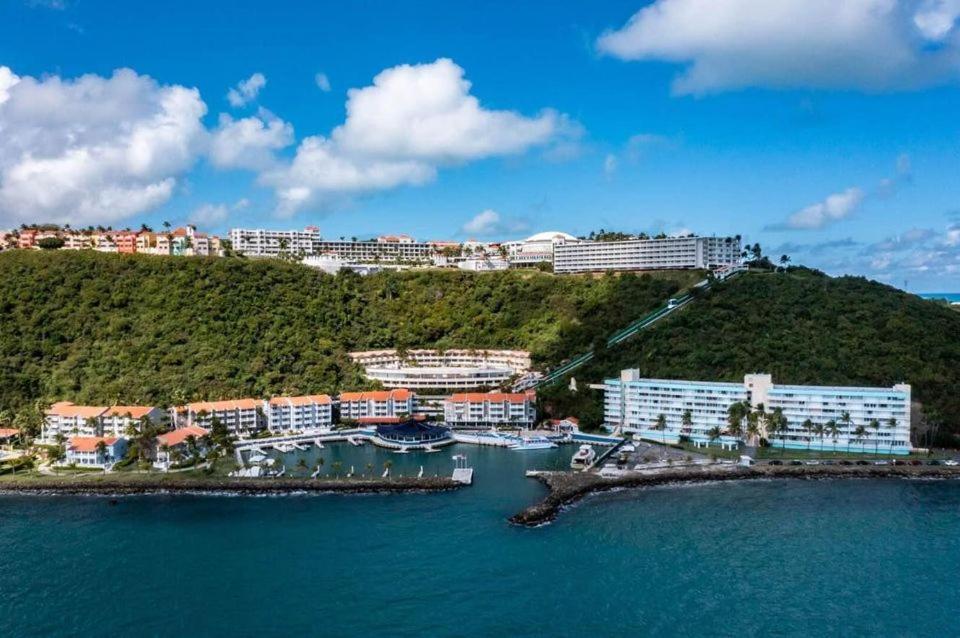 Beautiful Ocean Blue Love Oceanfront Apartment Fajardo Esterno foto