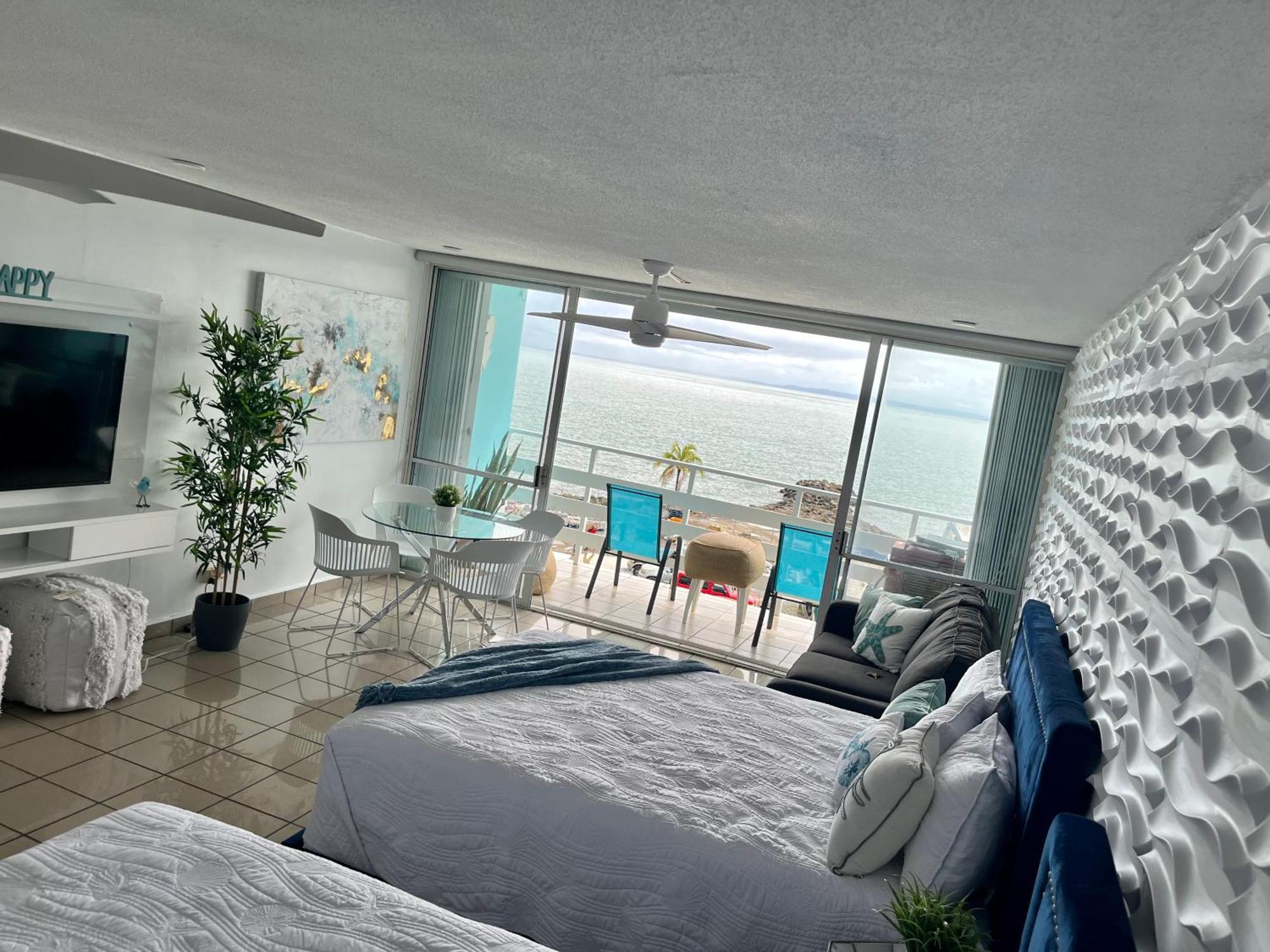 Beautiful Ocean Blue Love Oceanfront Apartment Fajardo Esterno foto